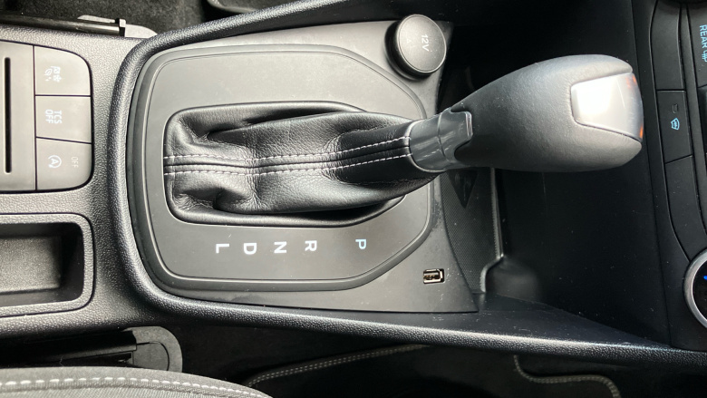 Ford Fiesta 1.0 EcoBoost Hybrid mHEV 125 Titanium 5dr Auto Petrol Hatchback